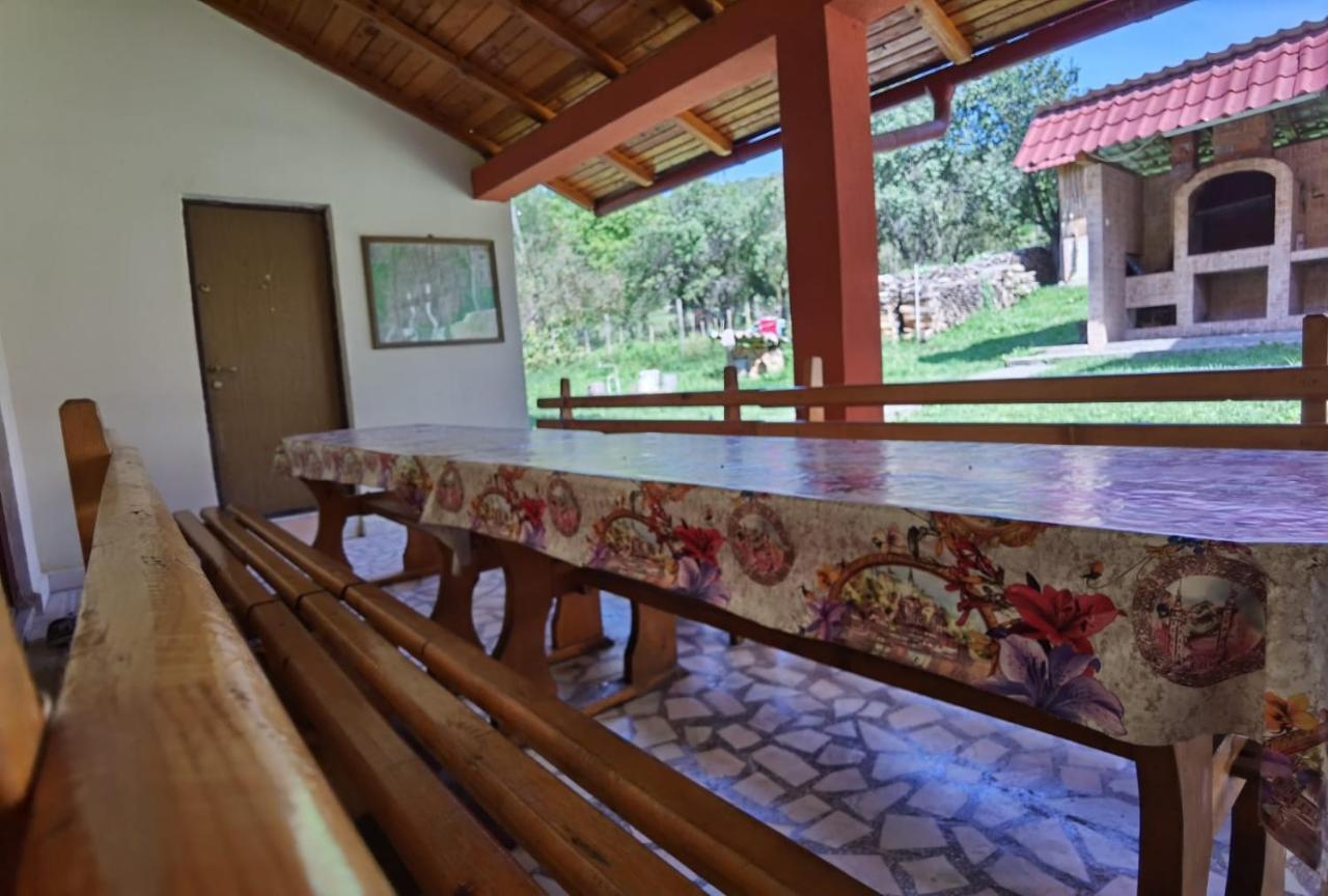 Casa Dobrin Ξενοδοχείο Arefu Εξωτερικό φωτογραφία
